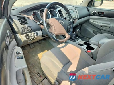 Zdjęcie 8 z 12 samochodu: 2010 TOYOTA TACOMA V6 VIN:5TEUU4EN8AZ715840 - miniatura