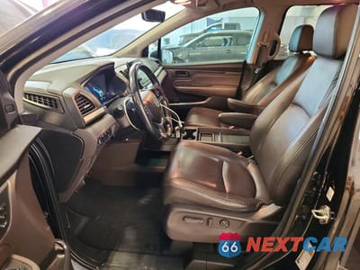 Zdjęcie 7 z 13 samochodu: 2018 HONDA ODYSSEY EXL VIN:5FNRL6H77JB032241 - miniatura
