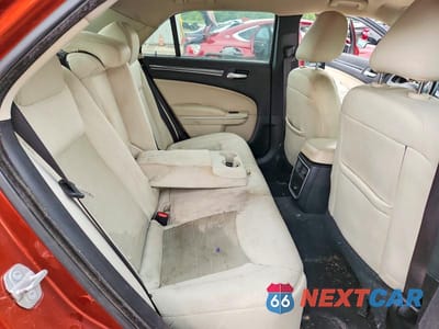 Zdjęcie 10 z 12 samochodu: 2021 CHRYSLER 300 TOURING VIN:2C3CCAAGXMH650403 - miniatura