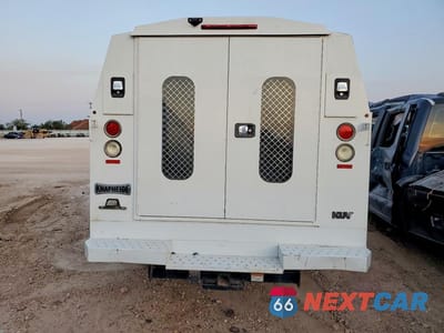 Zdjęcie 6 z 14 samochodu: 2017 CHEVROLET EXPRESS G3500 VIN:1GB0GRFG9H1103013 - miniatura