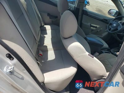 Zdjęcie 10 z 13 samochodu: 2012 KIA FORTE LX VIN:KNAFT4A20C5636544 - miniatura