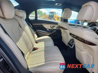Zdjęcie 10 z 12 samochodu: 2016 MERCEDES-BENZ S 550 VIN:WDDUG8CB5GA247839 - miniatura