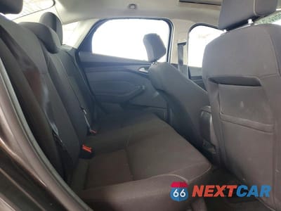 Zdjęcie 10 z 12 samochodu: 2018 FORD FOCUS SEL VIN:1FADP3H25JL256127 - miniatura
