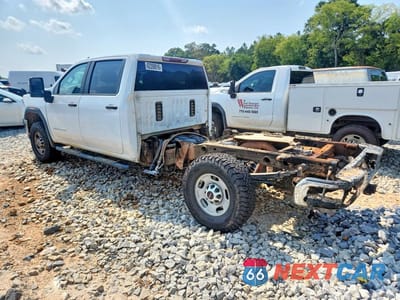 Drugie zdjęcie samochodu z przodu: 2023 GMC SIERRA K2500 HEAVY DUTY VIN:1GT49LEY3PF121491 - miniatura