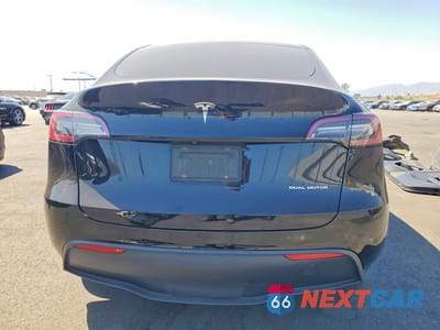 Zdjęcie 6 z 13 samochodu: 2022 TESLA MODEL Y VIN:7SAYGDEE2NF409753 - miniatura