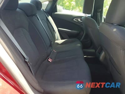Zdjęcie 10 z 12 samochodu: 2015 CHRYSLER 200 LIMITED VIN:1C3CCCAB0FN700204 - miniatura