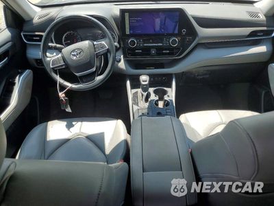 Zdjęcie 8 z 13 samochodu: 2023 TOYOTA HIGHLANDER XLE VIN:5TDKDRAHXPS513222 - miniatura