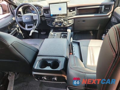 Zdjęcie 8 z 13 samochodu: 2024 FORD EXPEDITION LIMITED VIN:1FMJU2A85REA67827 - miniatura