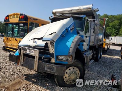 2020 MACK GR64F DUMP TRUCK 1M2GR4GC7LM012974 - główne zdjęcie licytacji z USA - miniatura
