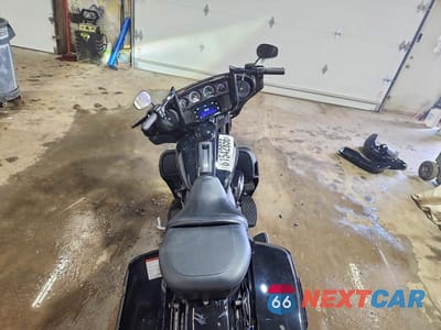 Zdjęcie 6 z 9 samochodu: 2021 HARLEY-DAVIDSON FLHTK VIN:1HD1KEF10MB647079 - miniatura