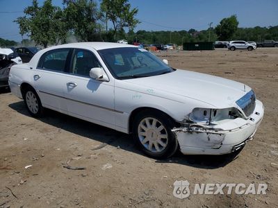 Czwarte zdjęcie samochodu z boku: 2011 LINCOLN TOWN CAR SIGNATURE LIMITED VIN:2LNBL8CV4BX751964 - miniatura