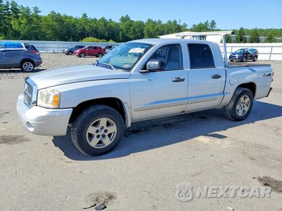 2005 DODGE DAKOTA QUAD LARAMIE 1D7HW58N85S200317 - główne zdjęcie licytacji z USA - miniatura