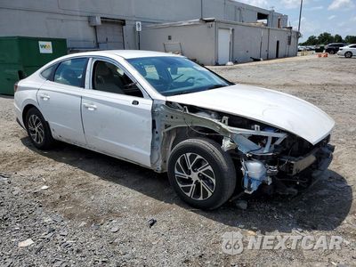 Czwarte zdjęcie samochodu z boku: 2021 HYUNDAI SONATA HYBRID BLUE VIN:KMHL24JJ7MA018156 - miniatura