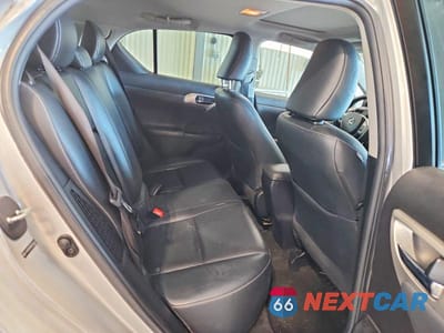 Zdjęcie 10 z 12 samochodu: 2011 LEXUS CT 200 VIN:JTHKD5BH8B2006602 - miniatura