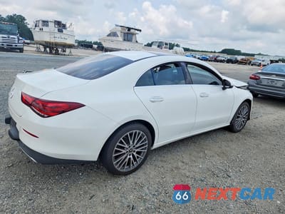 Trzecie zdjęcie samochodu z tyłu: 2023 MERCEDES-BENZ CLA 250 VIN:W1K5J4GB0PN362494 - miniatura