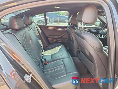 Zdjęcie 10 z 12 samochodu: 2019 BMW 530XE VIN:WBAJB1C52KB375162 - miniatura