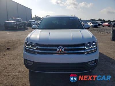 Piąte zdjęcie samochodu w środku: 2018 VOLKSWAGEN ATLAS SEL PREMIUM VIN:1V2NR2CA7JC546904 - miniatura