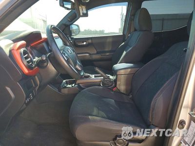 Zdjęcie 7 z 12 samochodu: 2016 TOYOTA TACOMA TRD SPORT VIN:3TMAZ5CN1GM025947 - miniatura