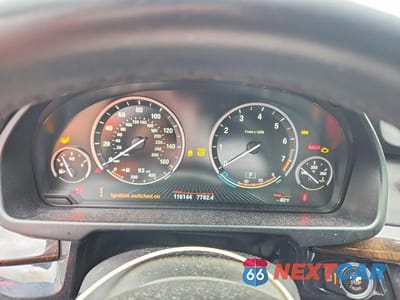 Zdjęcie 9 z 13 samochodu: 2017 BMW X5 SDRIVE35I VIN:5UXKR2C53H0U18340 - miniatura