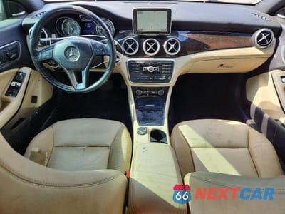 Zdjęcie 8 z 12 samochodu: 2014 MERCEDES-BENZ CLA 250 VIN:WDDSJ4EB6EN052465 - miniatura