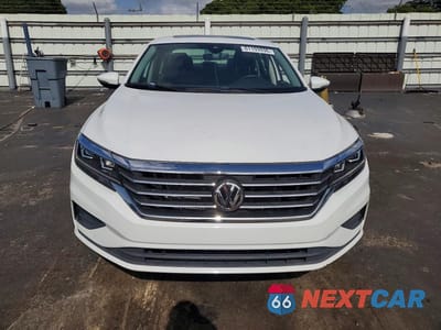 Piąte zdjęcie samochodu w środku: 2020 VOLKSWAGEN PASSAT SE VIN:1VWWA7A3XLC011628 - miniatura