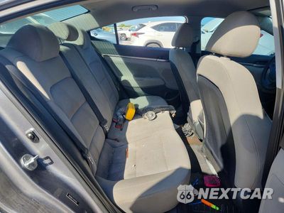 Zdjęcie 10 z 12 samochodu: 2018 HYUNDAI ELANTRA SEL VIN:5NPD84LF1JH341283 - miniatura