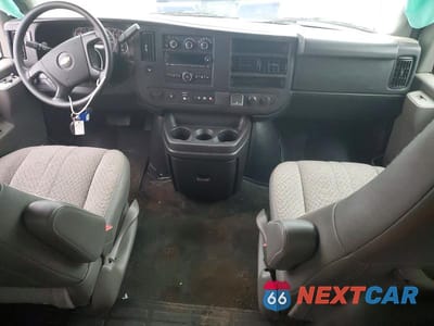 Zdjęcie 8 z 13 samochodu: 2016 CHEVROLET EXPRESS G3500 LT VIN:1GAZGMFG6G1221100 - miniatura