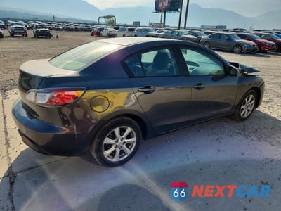 Trzecie zdjęcie samochodu z tyłu: 2010 MAZDA 3 I VIN:JM1BL1SF3A1276448 - miniatura