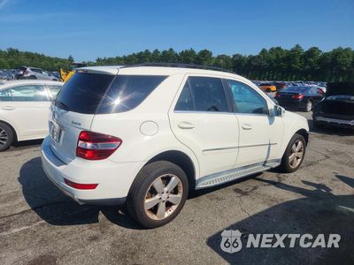 Trzecie zdjęcie samochodu z tyłu: 2011 MERCEDES-BENZ ML 350 4MATIC VIN:4JGBB8GB8BA725055 - miniatura