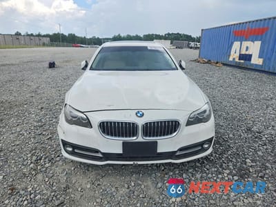 Piąte zdjęcie samochodu w środku: 2015 BMW 528 XI VIN:WBA5A7C51FD628618 - miniatura