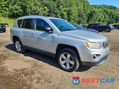 Czwarte zdjęcie samochodu z boku: 2011 JEEP COMPASS SPORT VIN:1J4NT1FB1BD162124 - miniatura