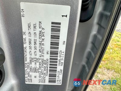 Zdjęcie 10 z 10 samochodu: 2024 TOYOTA SEQUOIA CAPSTONE VIN:7SVAAABA4RX030349 - miniatura