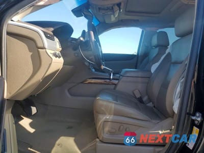 Zdjęcie 7 z 13 samochodu: 2019 GMC YUKON XL K1500 SLT VIN:1GKS2GKC2KR307708 - miniatura
