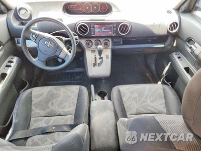 Zdjęcie 8 z 13 samochodu: 2014 SCION XB VIN:JTLZE4FEXEJ063440 - miniatura