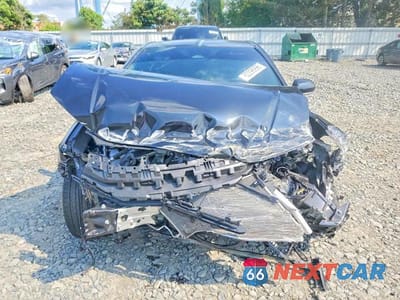 Piąte zdjęcie samochodu w środku: 2025 TOYOTA CAMRY SE VIN:4T1DBADK2SU031013 - miniatura