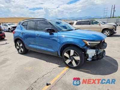 Czwarte zdjęcie samochodu z boku: 2023 VOLVO XC40 RECHARGE ULTIMATE VIN:YV4ED3UM9P2072464 - miniatura