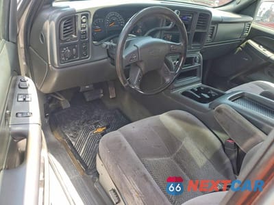 Zdjęcie 8 z 12 samochodu: 2006 CHEVROLET SILVERADO K1500 VIN:2GCEK19B761344271 - miniatura