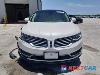 Piąte zdjęcie samochodu w środku: 2017 LINCOLN MKX SELECT VIN:2LMPJ6KR0HBL15112 - miniatura