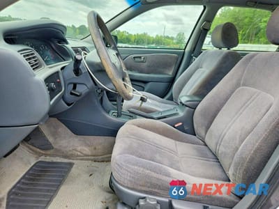 Zdjęcie 7 z 12 samochodu: 1998 TOYOTA CAMRY LE VIN:4T1BG22K5WU857653 - miniatura