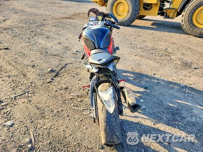 Czwarte zdjęcie samochodu z boku: 2016 BMW S 1000 RR VIN:WB10D2102GZ354023 - miniatura