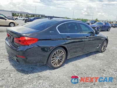 Trzecie zdjęcie samochodu z tyłu: 2018 BMW 530E VIN:WBAJA9C59JB034373 - miniatura