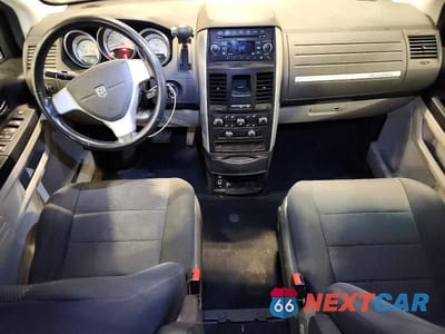 Zdjęcie 8 z 13 samochodu: 2009 DODGE GRAND CARAVAN SXT VIN:2D8HN54159R596229 - miniatura