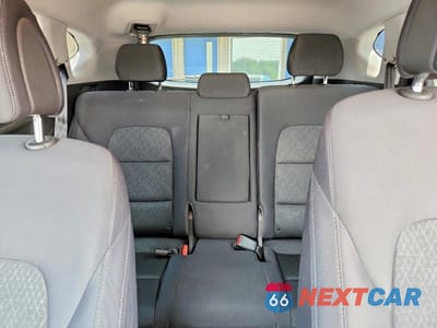 Zdjęcie 10 z 13 samochodu: 2018 HYUNDAI TUCSON SPORT VIN:KM8J33AL4JU817855 - miniatura