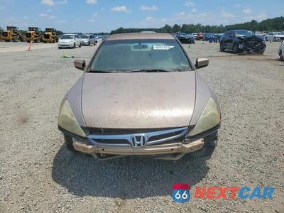 Piąte zdjęcie samochodu w środku: 2006 HONDA ACCORD LX VIN:1HGCM56436A099748 - miniatura