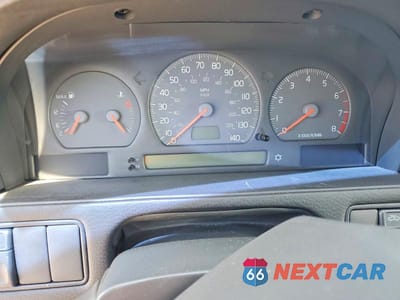 Zdjęcie 9 z 13 samochodu: 2000 VOLVO V70 XC VIN:YV1LZ56D0Y2729037 - miniatura