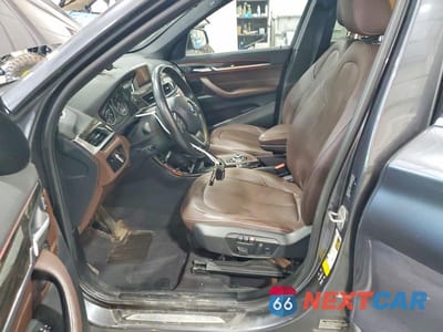 Zdjęcie 7 z 13 samochodu: 2016 BMW X1 XDRIVE28I VIN:WBXHT3C37GP880202 - miniatura