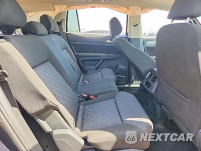 Zdjęcie 11 z 13 samochodu: 2018 VOLKSWAGEN ATLAS VIN:1V2BR2CA9JC505368 - miniatura