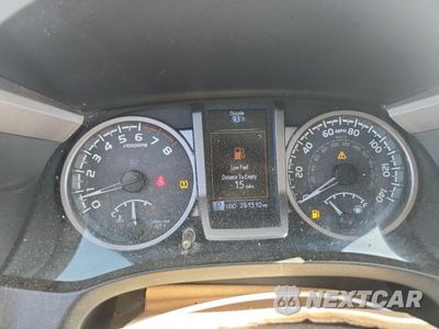 Zdjęcie 9 z 12 samochodu: 2018 TOYOTA TACOMA SR5 V6 VIN:3TMAZ5CN3JM077460 - miniatura