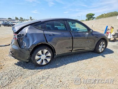 Trzecie zdjęcie samochodu z tyłu: 2024 TESLA MODEL Y VIN:7SAYGDEE3RF081569 - miniatura