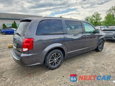 Trzecie zdjęcie samochodu z tyłu: 2019 DODGE GRAND CARAVAN GT VIN:2C4RDGEG7KR661687 - miniatura
